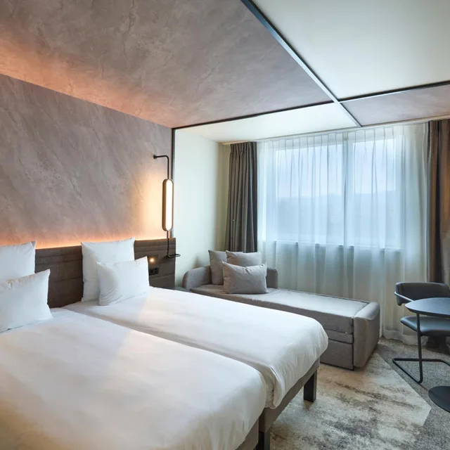 غرفة سوبيريور بسرير فردي مع أريكة، Novotel Bern Expo 2/8