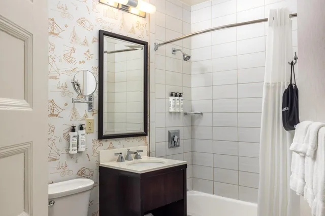 غرفة بسرير مزدوج لذوي الإعاقة، Copley Square Hotel Boston 4/4