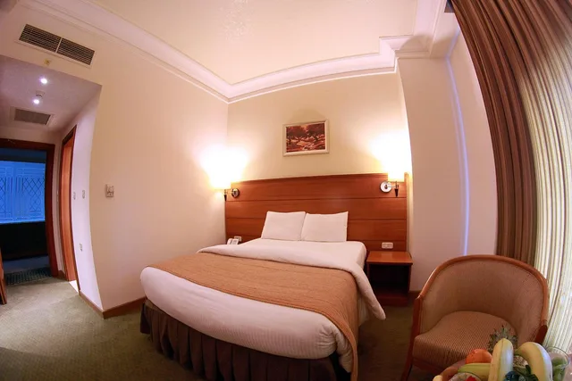 جناح جونيور، Sadeen Hotel Amman 2/8