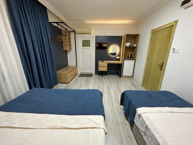 غرفة ثلاثية، Enda Lara Hotel 3/5