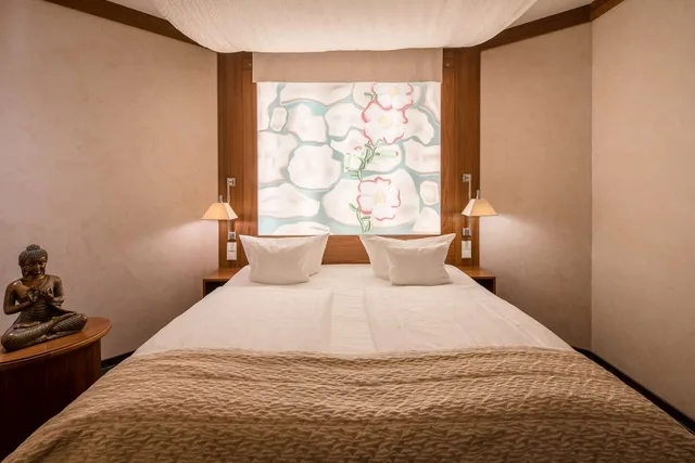 Spa, Suite, King Bed, Balcony، Best Western Premier Castanea Resort Hotel 2/2
