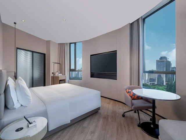 جناح بسرير كينج بإطلالة على المدينة بغرفة نوم واحدة، Holiday Inn Express Shanghai on The Bund 1/4