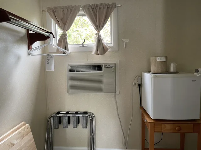 Motel, 2 Queen Beds، Moseley Cottage Inn and Town Motel 3/4