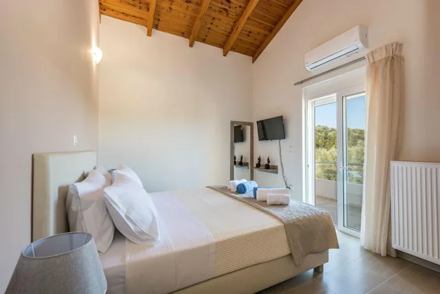 فيلا بسريرين منفصلين وسريرين مزدوجين وفرشتي فوتون بمسبح خاص، Neaira Villas Chania 6/9