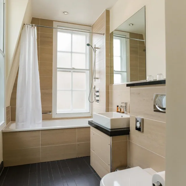 غرفة صغيرة بسريرين منفصلين، LEOPOLD HOTEL 9/9