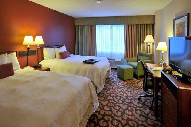 غرفة بسريرين كوين لذوي الإعاقة، Hampton Inn Denver West Federal Center 3/4