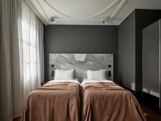 غرفة قياسية بسرير مزدوج، National Hotel 1/4