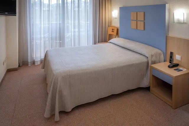 غرفة قياسية مزدوجة، Caprici Beach Hotel & Spa 3/6
