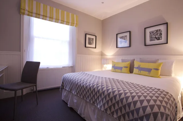 غرفة كلاسيكية بسرير مزدوج، Georgian House Hotel 9/10