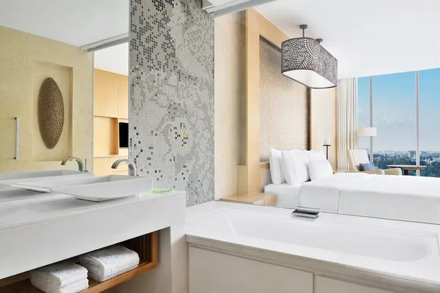 Room, King Bed, Pool View, The Westin Gurgaon New Delhi 7/10