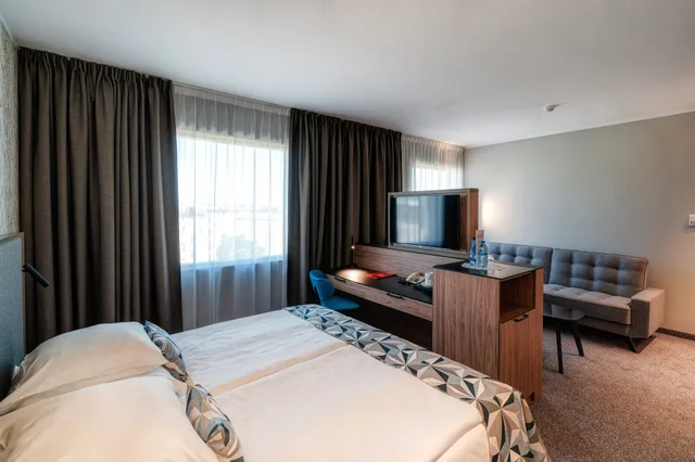 استوديو بسرير كوين، Hotel Park Plaza 3/6