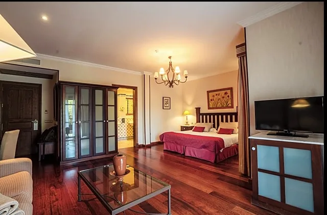 غرفة سوبيريور بسرير مزدوج أو سريرين منفصلين بإطلالة على الحديقة، Hotel Spa Villalba - Adults Only 4/5