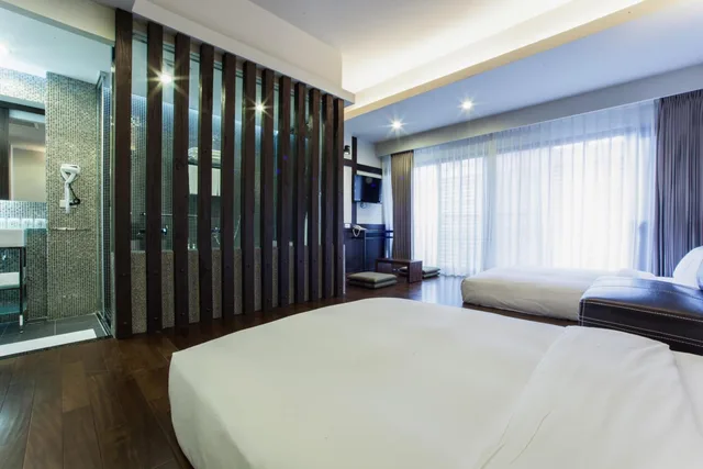 غرفة يابانية بفرشتي فوتون في طابق مرتفع، Hotel Les Champs Hualien 1/1