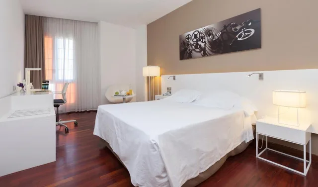 غرفة قياسية مفردة بسرير مزدوج، Urh Ciutat de Mataro 4/10
