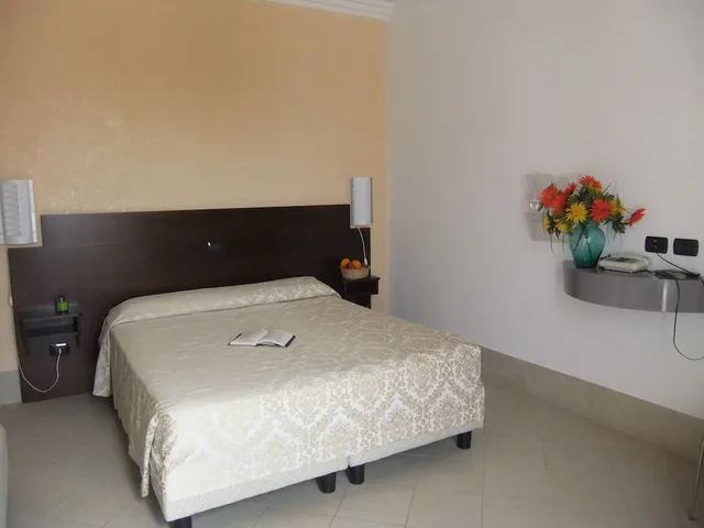 غرفة رباعية بسرير مزدوج وسريرين منفصلين، Hotel Villa Ionia 3/4