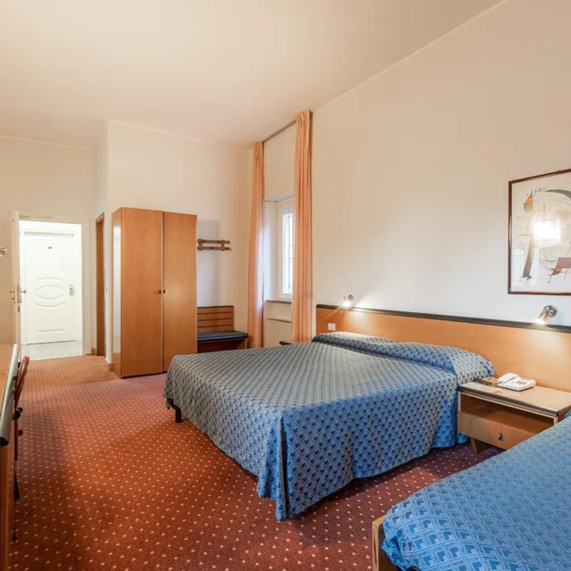 غرفة كلاسيكية رباعية، Hotel Nuova Grosseto 3/8