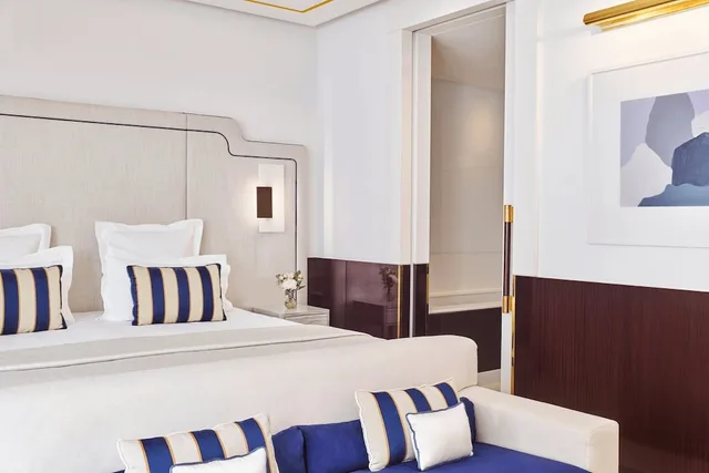 جناح جونيور بسرير كينج، Barriere Le Majestic Cannes 1/5