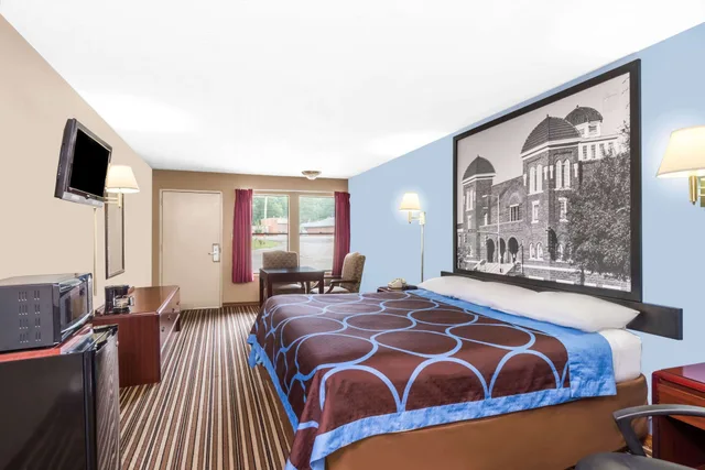غرفة بسرير كينج لذوي الإعاقة، Super 8 By Wyndham Gadsden Al 2/10