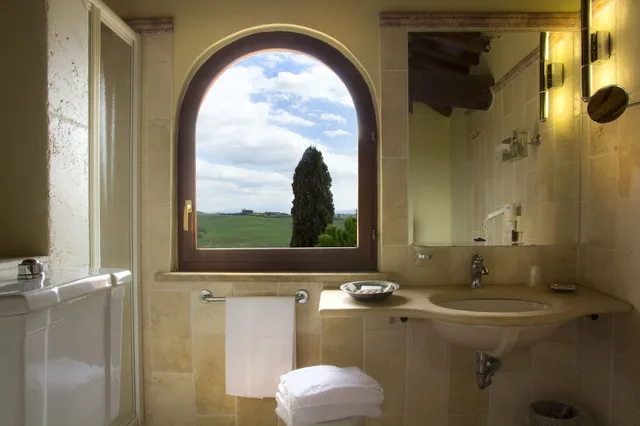 غرفة كلاسيكية بسرير كوين، Castello Di Leonina Relais 10/10
