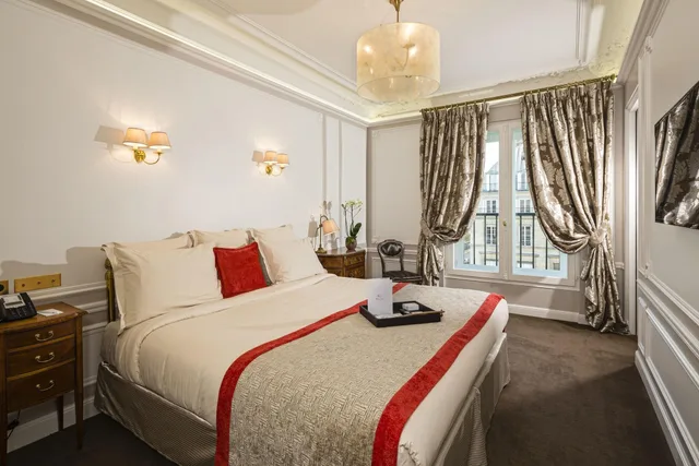 جناح بسرير كينج، Hotel Regina Louvre 1/10