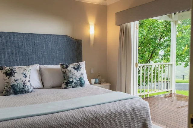French, Cottage, 3 King Beds، Spicers Clovelly Estate 2/3