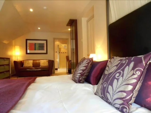 4 People, Contemporary, Suite, Double Bed، Hunters Rest Inn 5/9