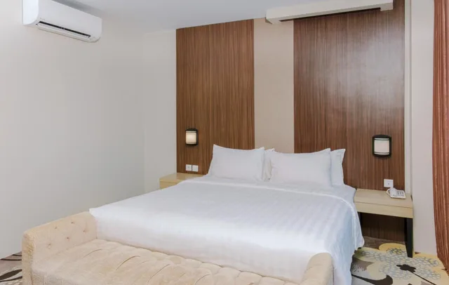 Aston, Suite، Aston Gorontalo Hotel & Convention Center 2/9