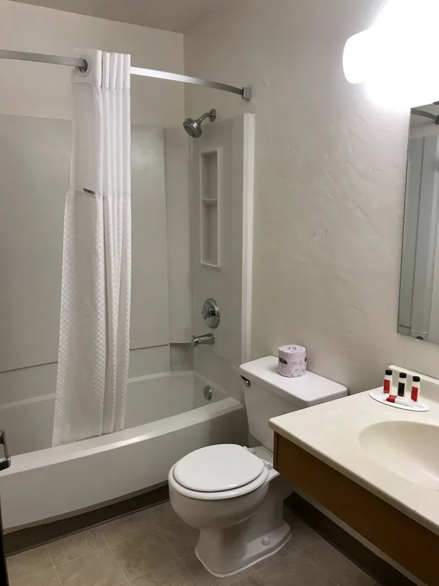 جناح استوديو بسرير كينج، Super 8 By Wyndham Union Gap Yakima Area 4/4