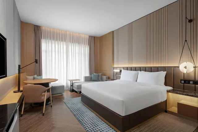 غرفة ديلوكس بسرير كينج، Courtyard by Marriott Taiyuan 2/3