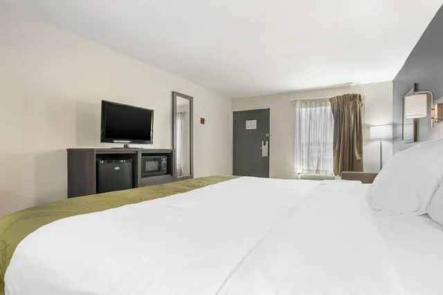 جناح بسرير كينج، Quality Inn Foley - Gulf Shores North 1/4
