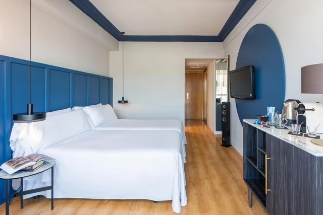 غرفة بريميوم بسريرين منفصلين، Hotel San Sebastian Orly, Affiliated by Melia 3/6