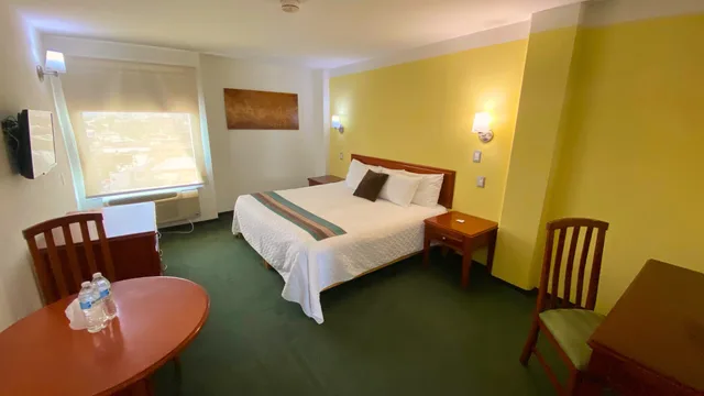 Room, King Bed, Enterprise Inn Poliforum Ex Mision Leon 2/7