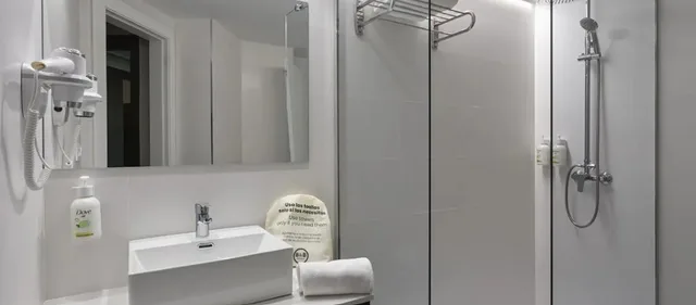 غرفة قياسية بسرير مزدوج، B&B HOTEL Zaragoza Royal 4/4