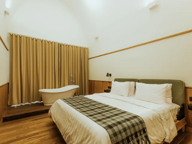 كابينة بسرير كينج، Stevie G Hotel 1/2