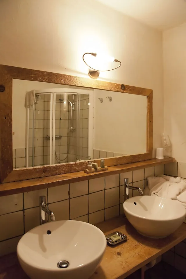 جناح جونيور بسرير مزدوج، Hotel Svizzero 2/2