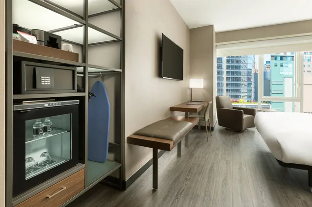غرفة بسرير مزدوج بإطلالة لذوي الإعاقة، AC HOTEL NEW YORK TIMES SQUARE 7/10