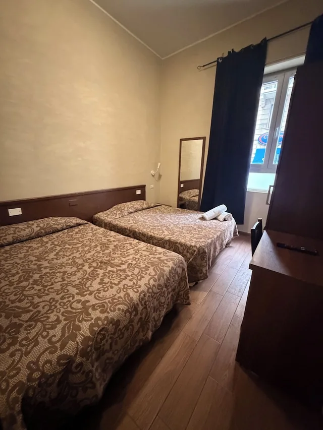 غرفة رباعية بأربعة أسرّة، Hotel Corvetto 1/10