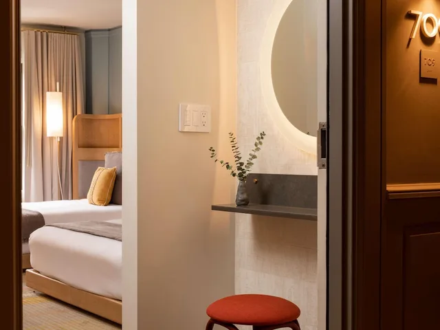 غرفة سوبيريور بسريرين كوين، Hotel Andra Seattle - MGallery Collection 5/5