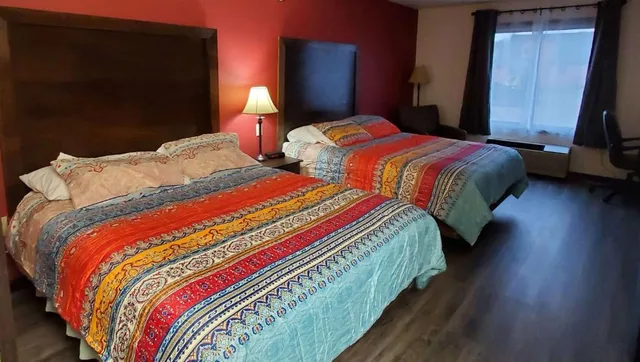 جناح بسريرين كوين، Jasper Ridge Inn Ishpeming 1/3