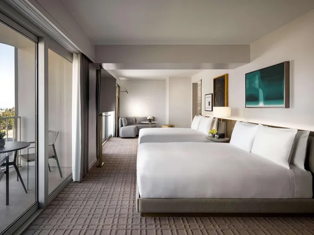 جناح جونيور بسريرين كوين، Fairmont Century Plaza Los Angeles 1/3