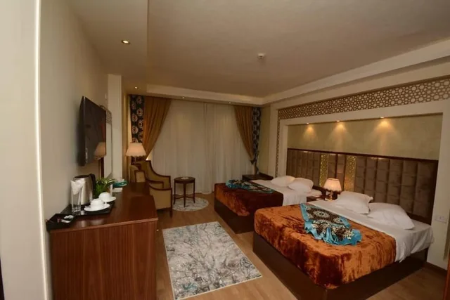 غرفة بسرير كوين بإطلالة على النهر، Trans Nile Hotel 4/7