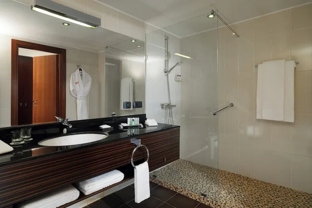 جناح ملكي بسريرين مزدوجين بـ3 غرف نوم، Tsaghkadzor Marriott Hotel 2/2