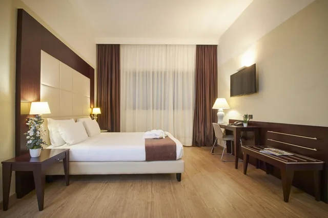 غرفة سوبيريور بسرير كينج، iH Hotels Milano Watt 13 4/10