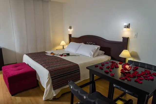 جناح جونيور بسريرين منفصلين مع أريكة، Hotel Bolivar Plaza 5/7