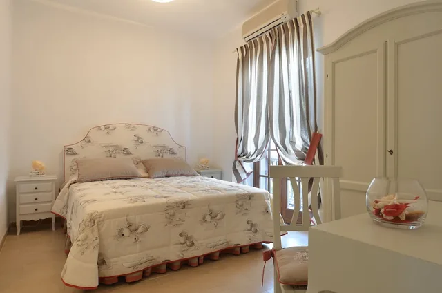 Room, Double or Twin Bed, Villa Il Fortino 2/6