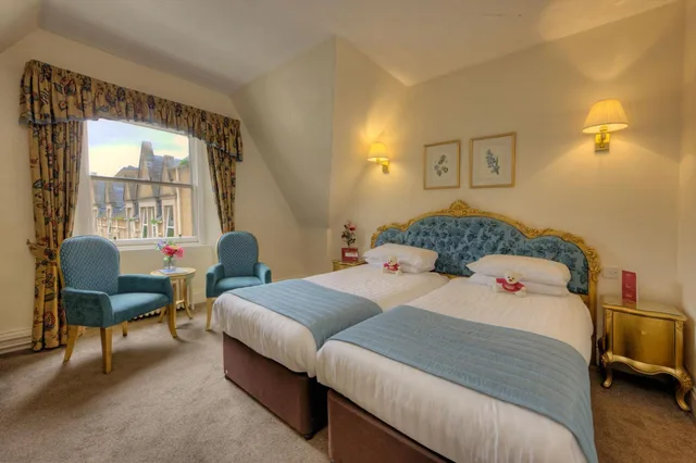 غرفة قياسية بسريرين منفصلين بإطلالة على الحديقة، Muthu Newton Hotel 5/10