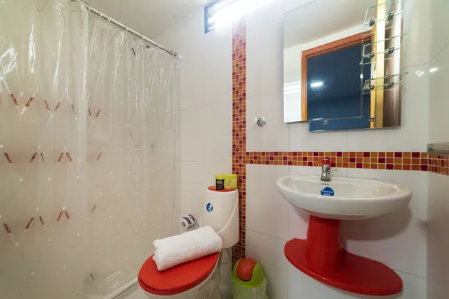 غرفة بسرير مزدوج، Ayenda 1405 Ibiza Hotel 2/2