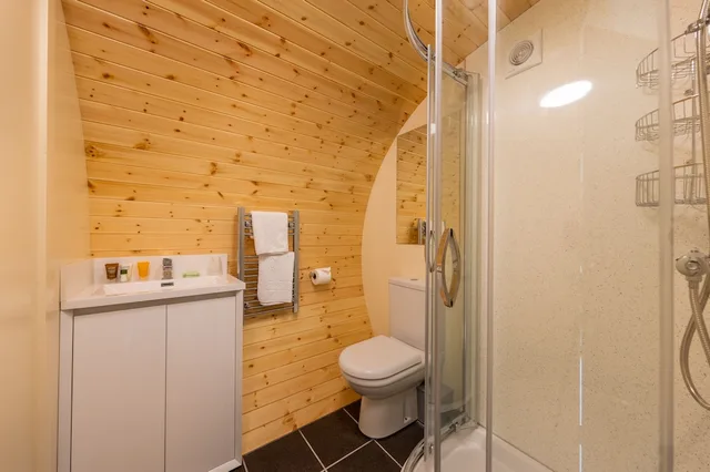 Cabin, Double Bed, Sofa, Newby Bridge Hotel 1/1