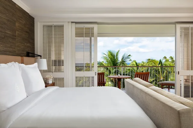 غرفة بسرير كينج بإطلالة جزئية على البحر لذوي الإعاقة، Four Seasons Resort Oahu At Ko Olina 2/5