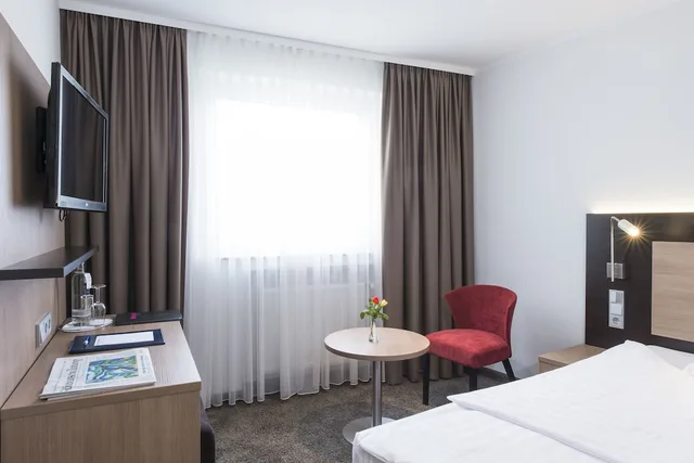 غرفة كومفورت بسرير كوين، Astor And Aparthotel 4/6